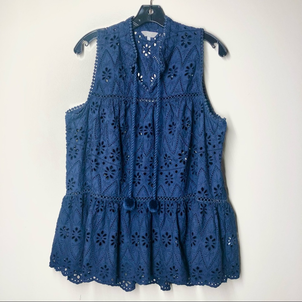 Crown & Ivy Eyelet Blouse Size Large